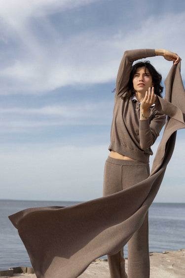 Via 100% Merino Scarf Taupe